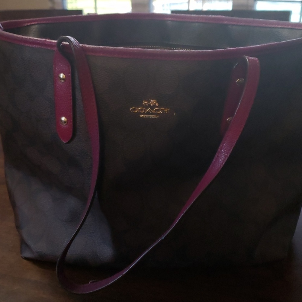 Coach purse with matching wallet